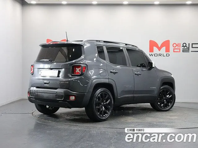 Jeep Renegade — Фото автомобиля 4