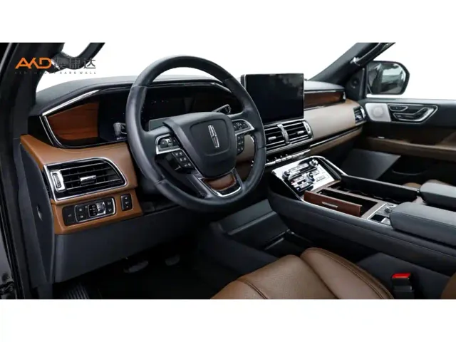 Lincoln Navigator — Фото автомобиля 6