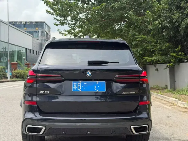 BMW X5 — Фото автомобиля 6