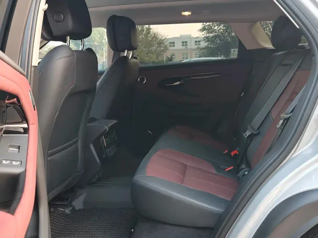 Land Rover Range Rover Evoque — Фото автомобиля 8