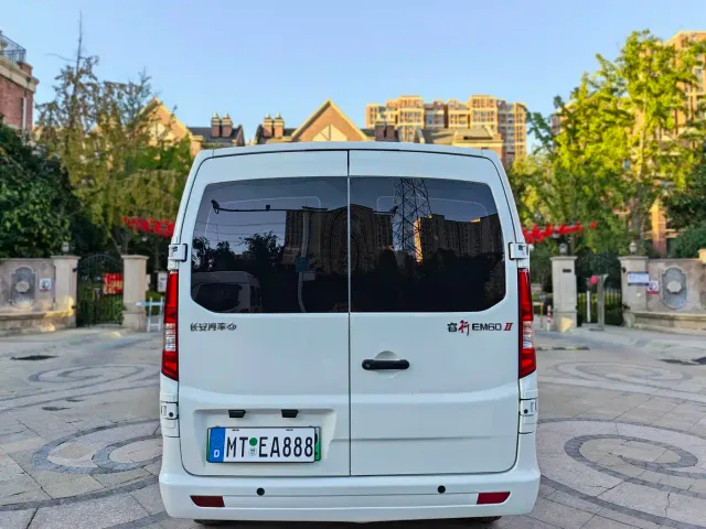 Changan Ruixing EM60 — Фото автомобиля 8
