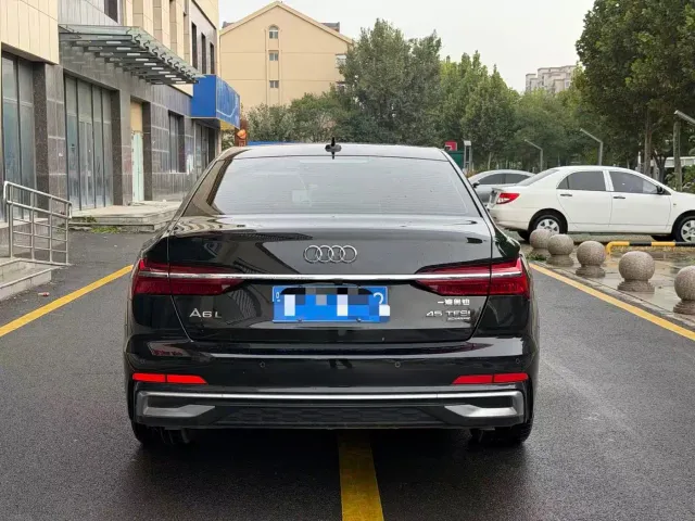 Audi A6L — Фото автомобиля 5