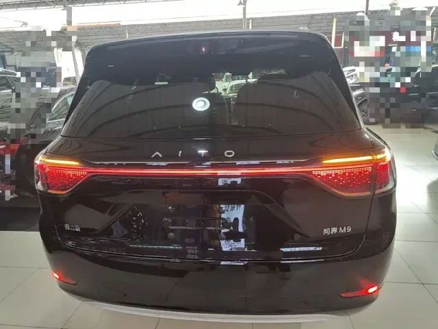 Aito M9 — Фото автомобиля 5