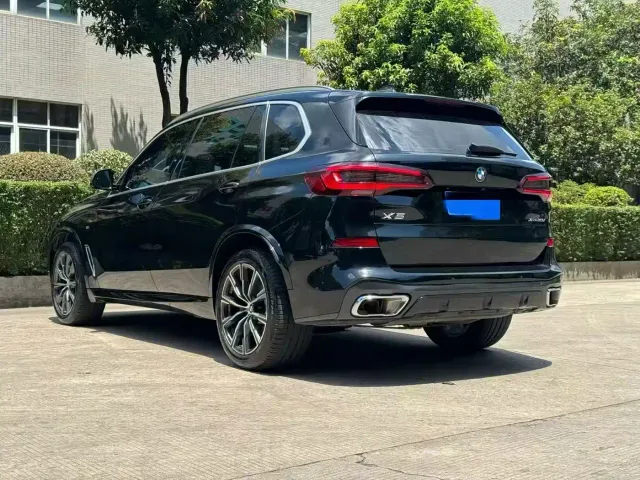 BMW X5 — Фото автомобиля 9
