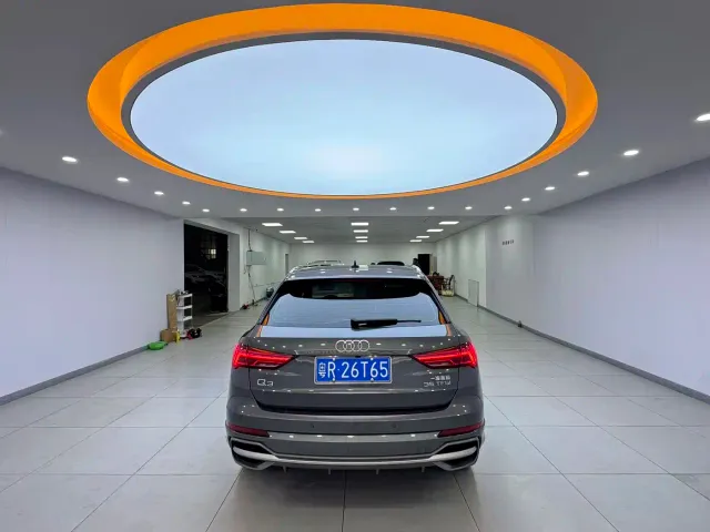 Audi Q3 — Фото автомобиля 5