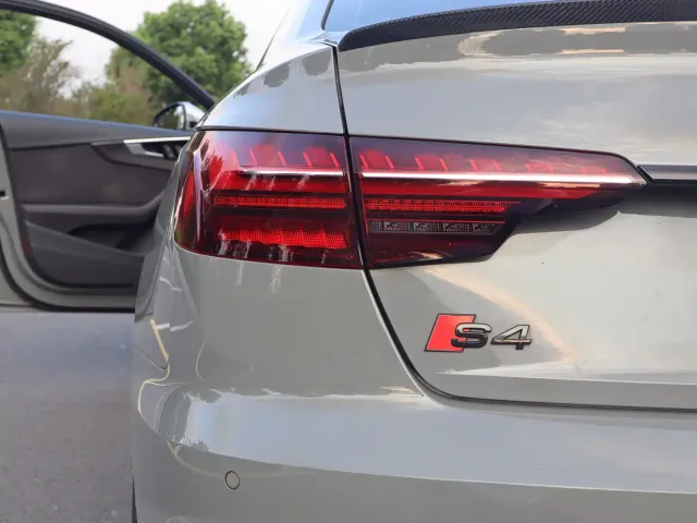 Audi S4 — Фото автомобиля 7