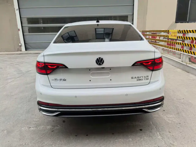 Volkswagen Sagitar — Фото автомобиля 8