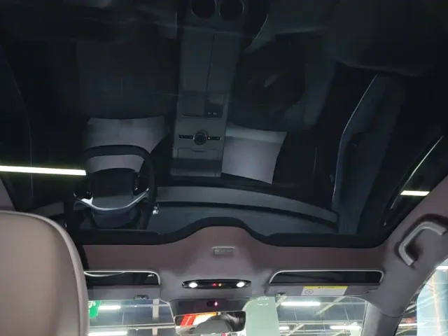Geely Galaxy E8 — Фото автомобиля 17