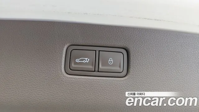 Genesis GV80 — Фото автомобиля 24
