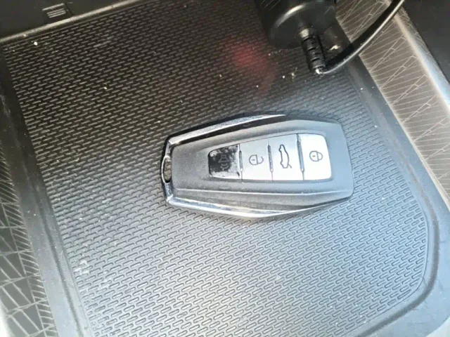Geely Emgrand — Фото автомобиля 8