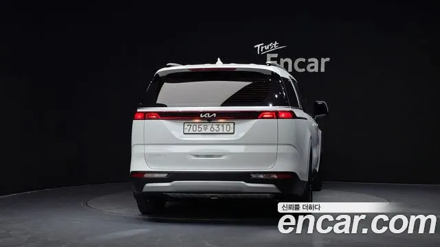 Kia Canival Carnival 4 поколение Дизель 11 мест Prestige — Фото автомобиля 4