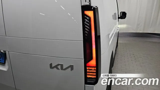 Kia PV5 — Фото автомобиля 23
