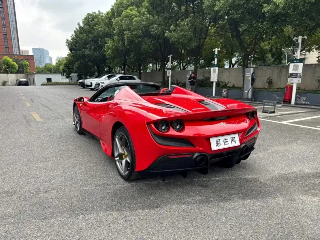 Ferrari F8 — Фото автомобиля 15