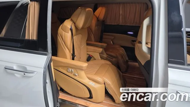 Kia Canival Carnival 4 поколение Дизель 9 мест Signature — Фото автомобиля 23
