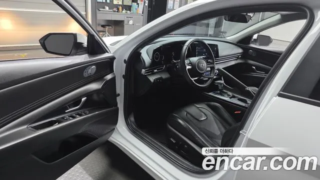 Hyundai AVANTE Avante (CN7) — Фото автомобиля 10