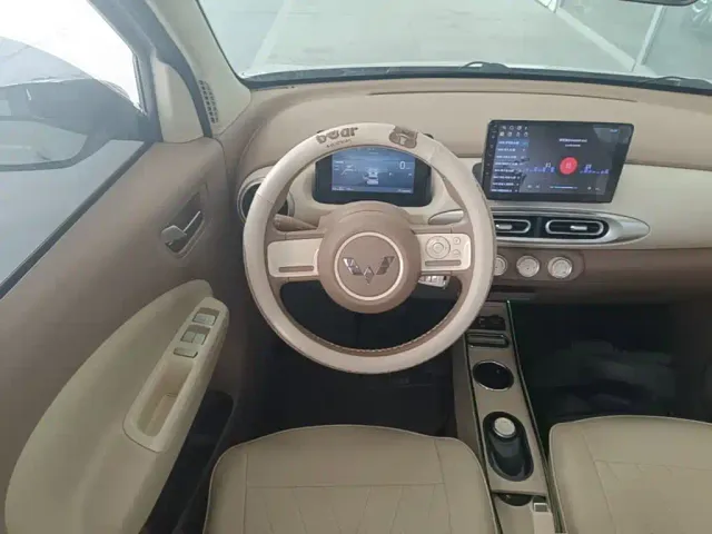 Wuling Hongguang Mini EV — Фото автомобиля 10