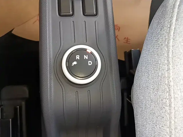 Wuling Hongguang Mini EV — Фото автомобиля 13