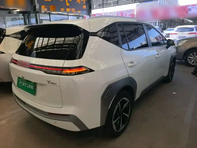 GAC Aion Y — Фото автомобиля 6