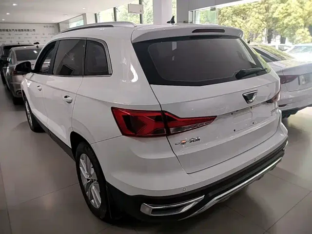 Jetta VS7 — Фото автомобиля 4