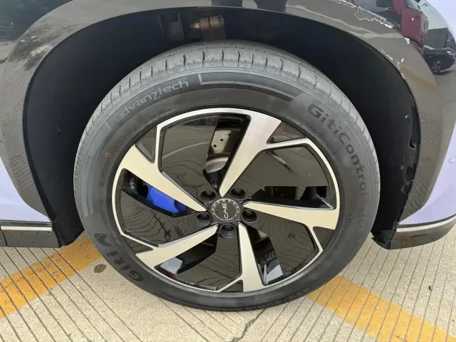 BYD Sealion 07 EV — Фото автомобиля 11