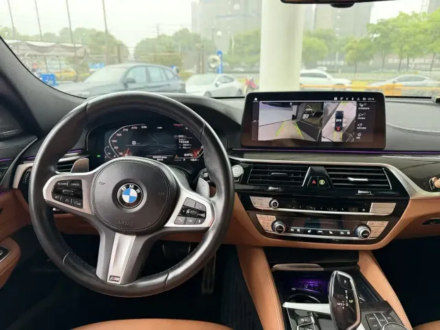 BMW 6 Series Gran Turismo — Фото автомобиля 11
