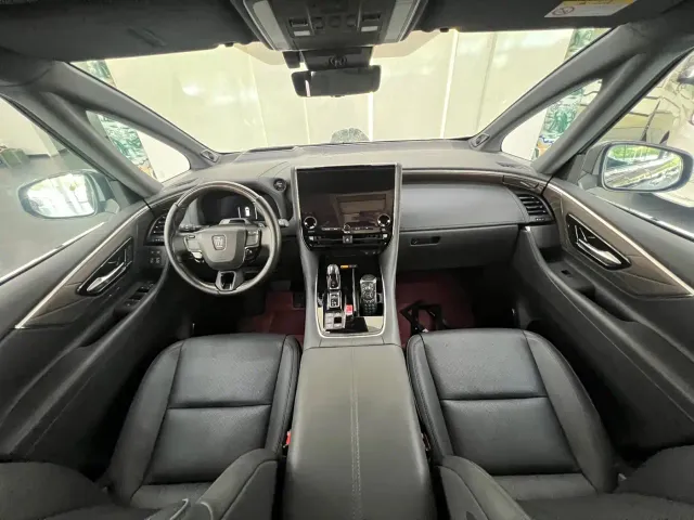 Toyota Vellfire — Фото автомобиля 18