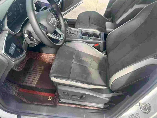 Audi Q3 — Фото автомобиля 6