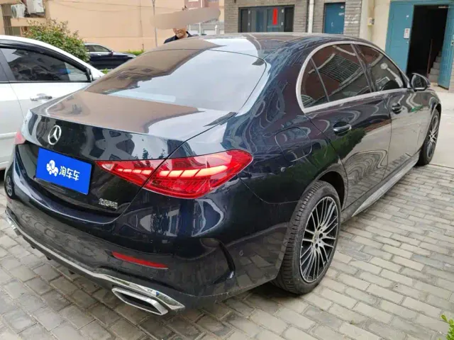 Mercedes-Benz C-Class — Фото автомобиля 3
