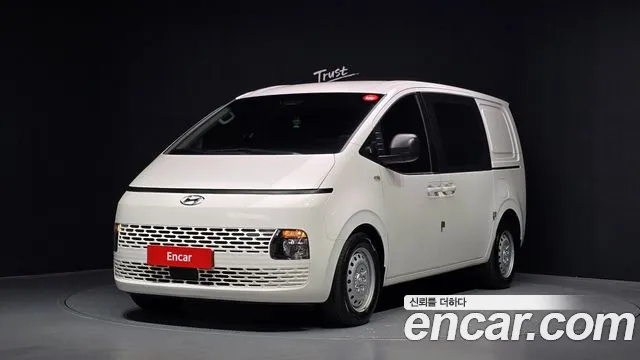 Фотография автомобиля — Hyundai Staria