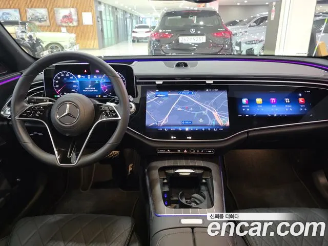 Mercedes-Benz E-Class — Фото автомобиля 11