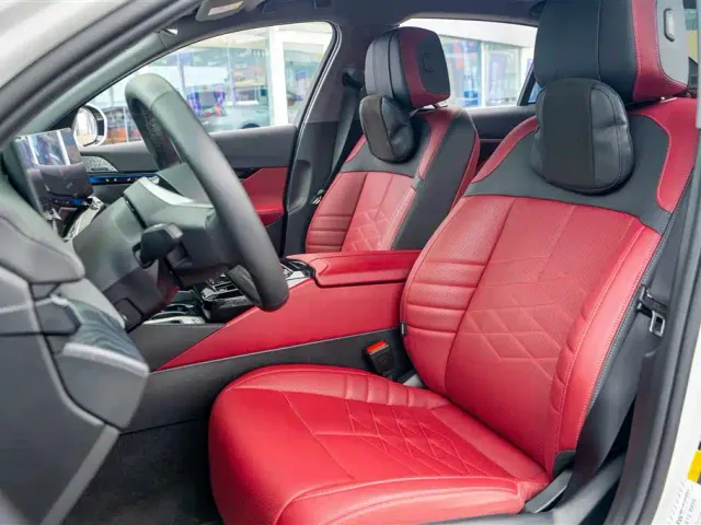 BMW i5 — Фото автомобиля 11