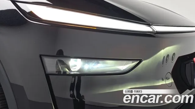 Tesla Model Y — Фото автомобиля 6
