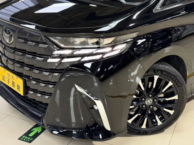 Toyota Alphard — Фото автомобиля 5