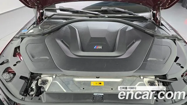 BMW i4 — Фото автомобиля 9
