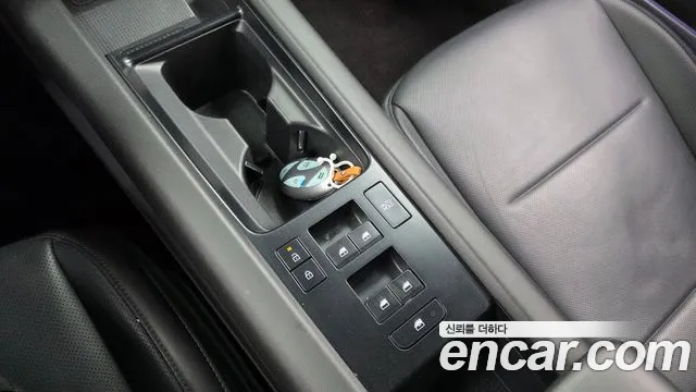 Hyundai Ioniq 6 — Фото автомобиля 30
