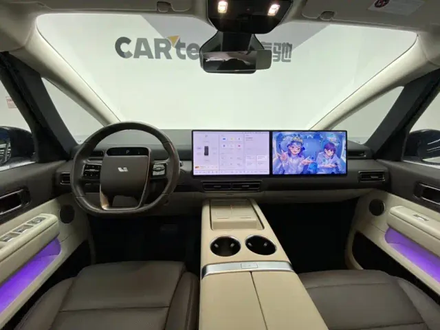 Li Auto MEGA — Фото автомобиля 13