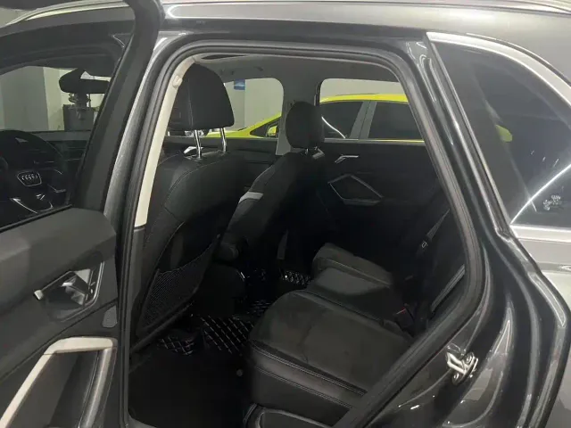 Audi Q3 — Фото автомобиля 5