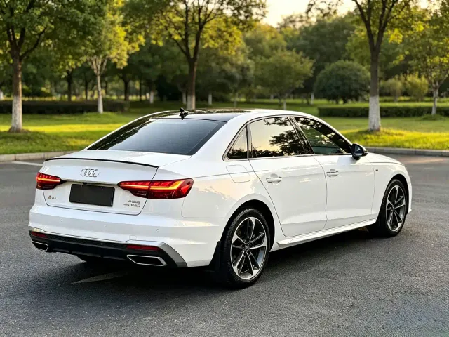 Audi A4L — Фото автомобиля 4