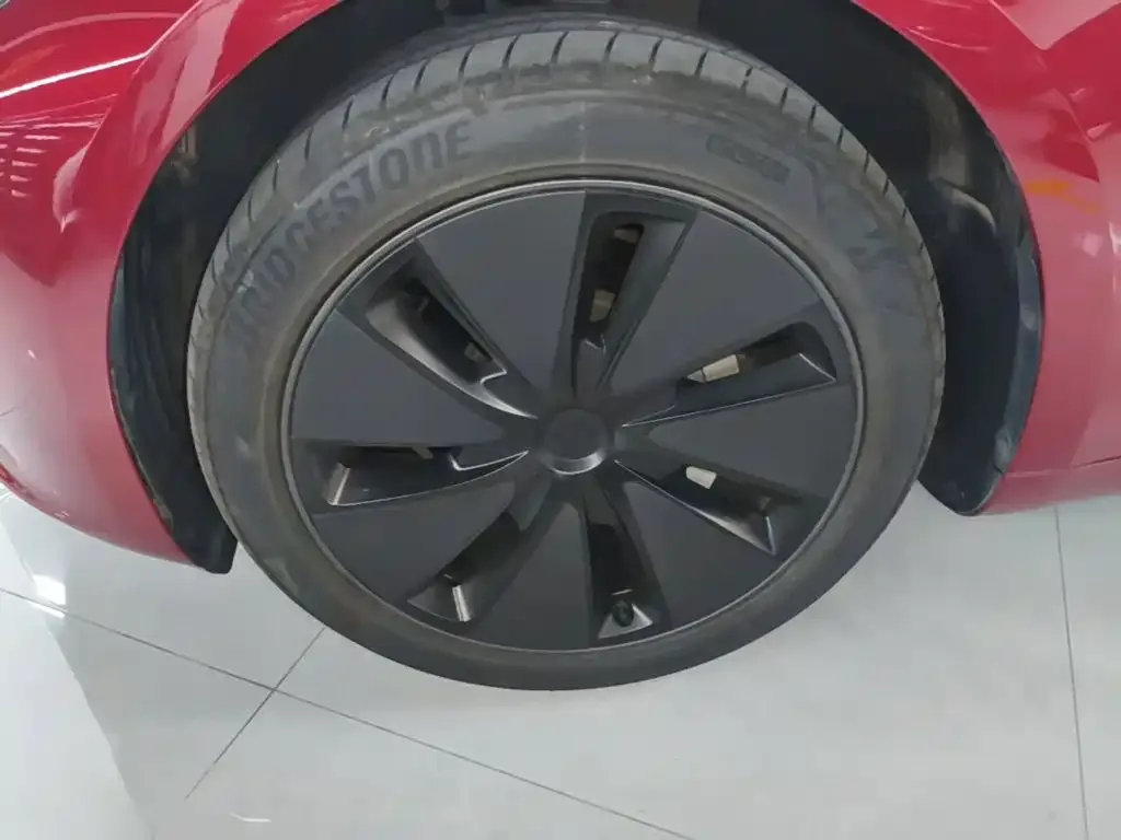 Tesla Model 3 2025 Model Year Facelift Rear-Wheel Drive — Фото автомобиля 22