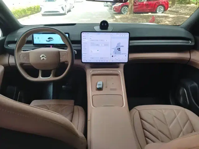 Nio EC6 — Фото автомобиля 9