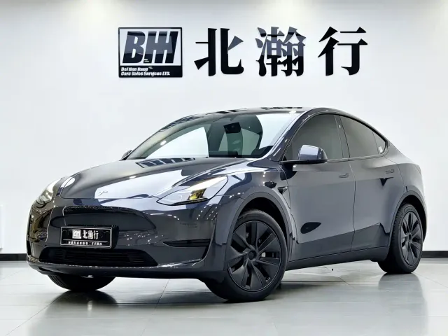 Фотография автомобиля — Tesla Model Y