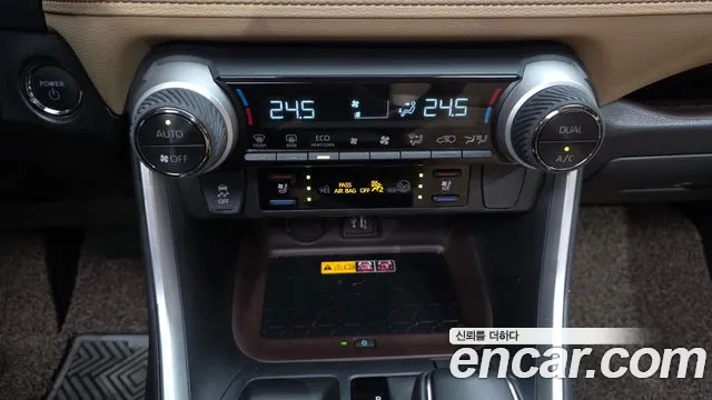 Toyota RAV4 5th Gen — Фото автомобиля 28
