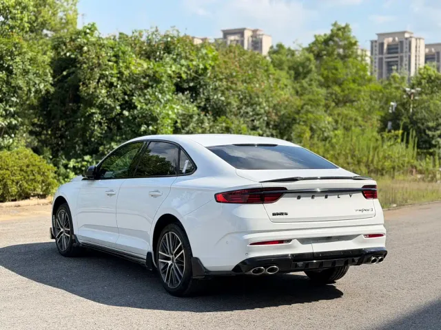 Geely Xingrui — Фото автомобиля 4