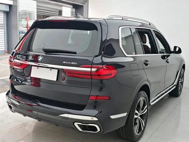 BMW X7 — Фото автомобиля 19