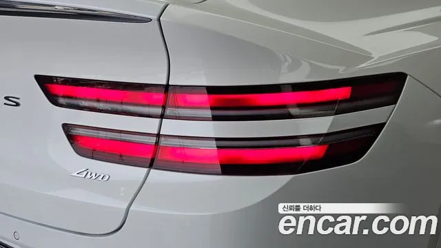 Genesis GV80 — Фото автомобиля 20