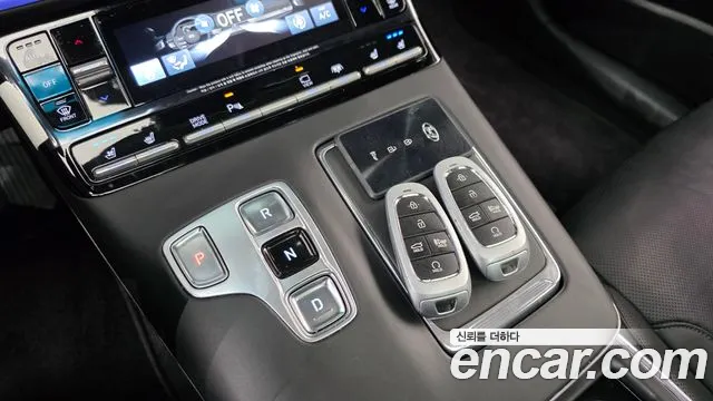 Hyundai Grandeur New — Фото автомобиля 9