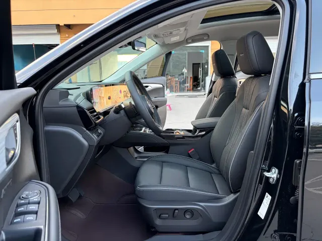 Buick Envision Plus — Фото автомобиля 5