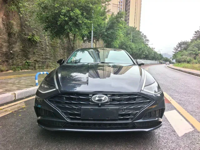 Hyundai Sonata — Фото автомобиля 2