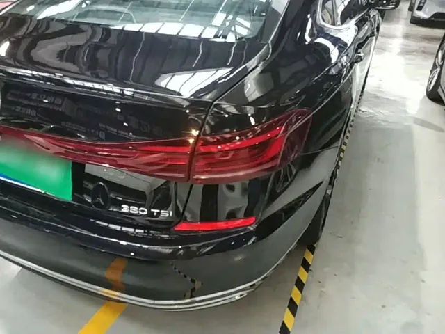 Volkswagen Passat — Фото автомобиля 7