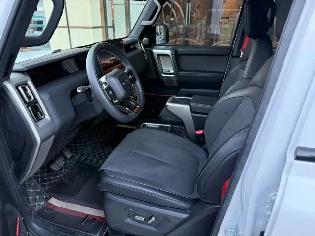 iCAR V23 — Фото автомобиля 9